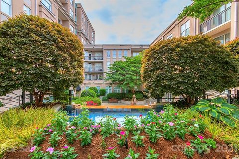 1315 East Boulevard 322