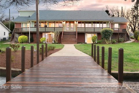 49458 Woodland Drive sold home in Piney Point Beach, Norwood, NC