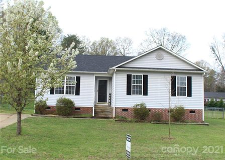 208 Sheffield Drive sold home in English Garden Park, York, SC