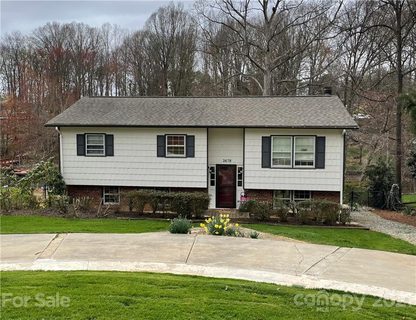 2678 S Lake Shore Road sold home in Nixons Lakeview Lots, Denver, NC