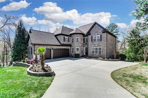 209 Ridge Reserve Drive sold home in Heron Cove, Clover, SC