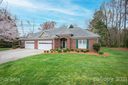 3750 Oak View Court sold home in Matthews, SC