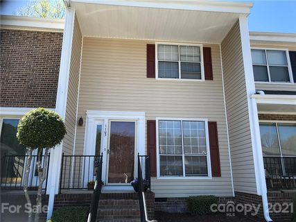 1103 Surry Lane