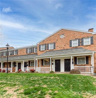 1310 Green Oaks Lane K