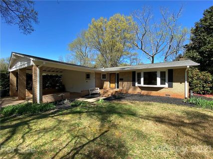 7511 Rolling Hill Road sold home in Lake Forest, Charlotte, NC