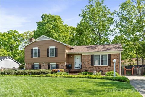 3414 Oakhill Lane sold home in Forest Brook, Gastonia, NC