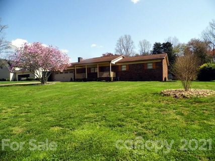 2598 Queens Drive sold home in Lincoln Forest, Lincolnton, NC