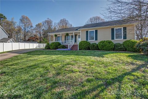 520 Ogden Drive sold home in Farmwood, Gastonia, NC