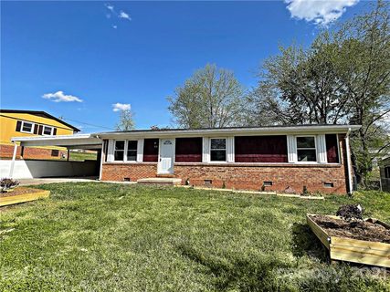 616 9th Avenue Drive sold home in Garden Valley, Hickory, NC