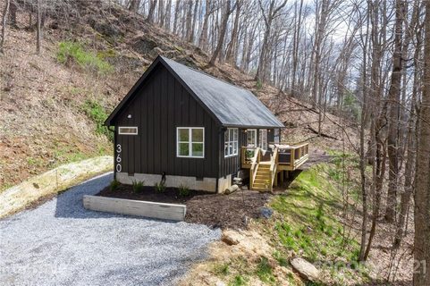 360 Grand Oak Trail