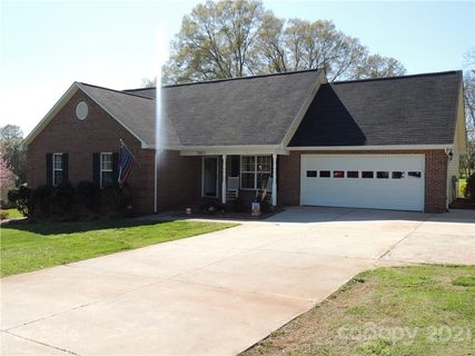 2065 Picnic Drive sold home in South Lakes, Newton, NC