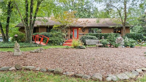 2116 Lynbridge Drive