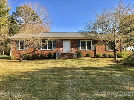 1506 Springsteen Road