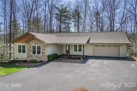 125 Rollins Place Road sold home in Rollins Place, Brevard, NC