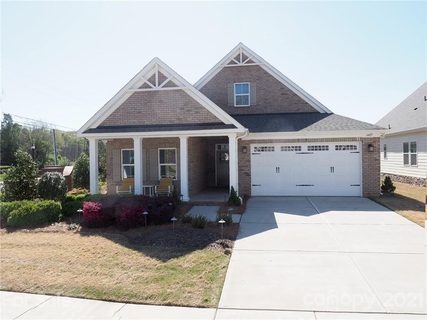 6405 Brighton Park Drive sold home in Mint Hill Commons, Mint Hill, NC