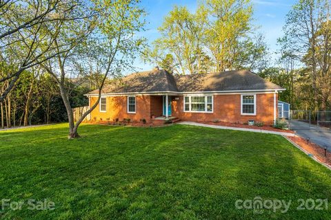 5341 Fernhill Drive