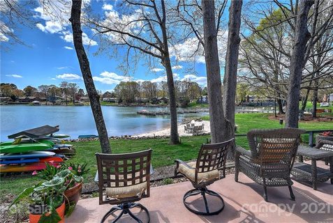 8046 Westcape Drive sold home in Westcape Village, Denver, NC