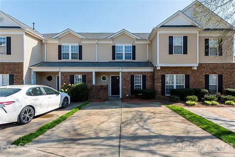 1516 Sylvia Court