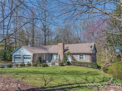 703 Victory Lane sold home in Hunters Glen, Hendersonville, NC