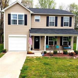 105 Maple Crest Drive
