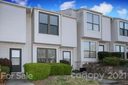 10904 Carmel Crossing Road sold home in Charlotte, SC