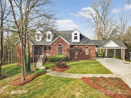2830 Point Drive sold home in Huntington Oaks, Richburg, SC