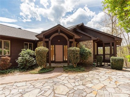 137 Cypress Point sold home in Sugar Hollow Farms, Hendersonville, NC