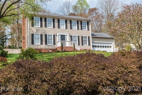 6077 Gold Creek Estate Drive sold home in Gold Creek Estates, Hickory, NC