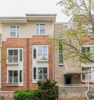 3639 Warp Street