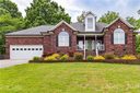 8856 North Drive sold home in Mount Pleasant, SC