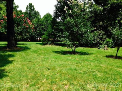 000 Midwood Drive
