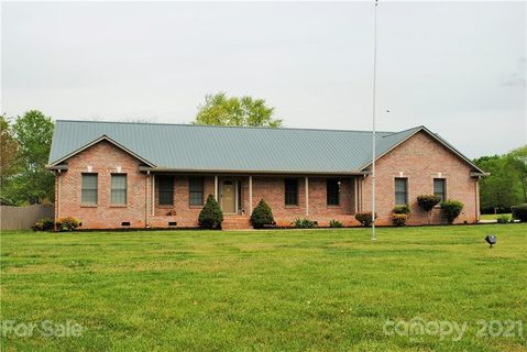 290 Stone Road sold home in Crescent Downs, Salisbury, NC