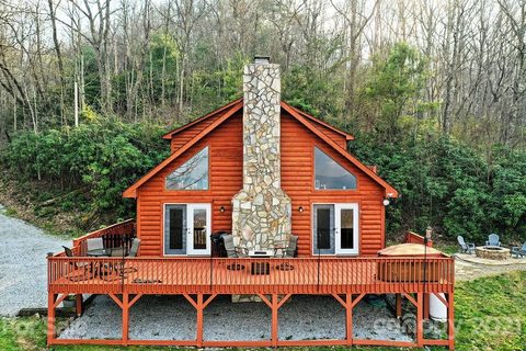557 Connies Cove sold home in Cherry Hill Est, Waynesville, NC