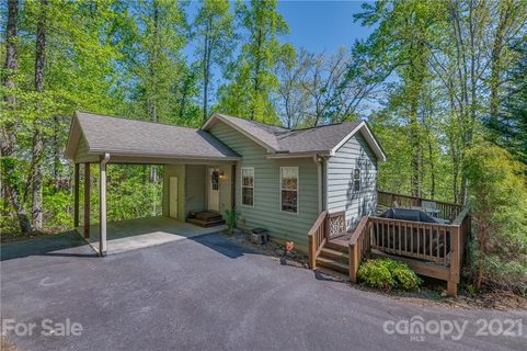 50 Glen Echo Circle sold home in Glen Echo, Saluda, NC