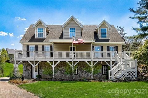 324 Macneil Way sold home in Brigadoon Estates, Weaverville, NC