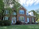 1096 Briarcliff Road sold home in Mooresville, SC