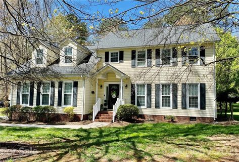Previously sold for $358,000
