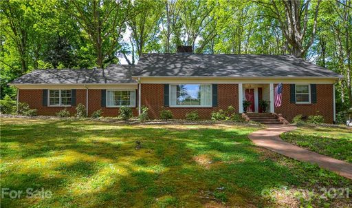 329 N Oakwood Drive