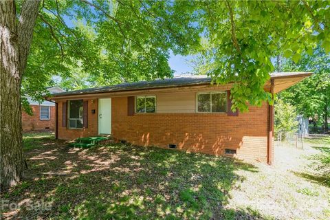4913 Clintwood Drive