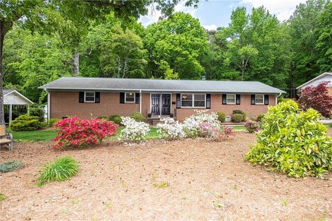 300 Middleton Avenue 11
