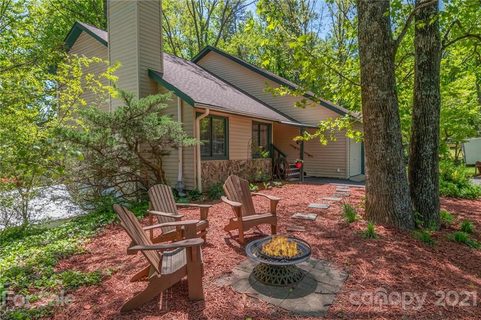 383 Holly Hill Drive sold home in Poppy Slopes, Columbus, NC