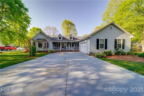 116 Deerfield Circle