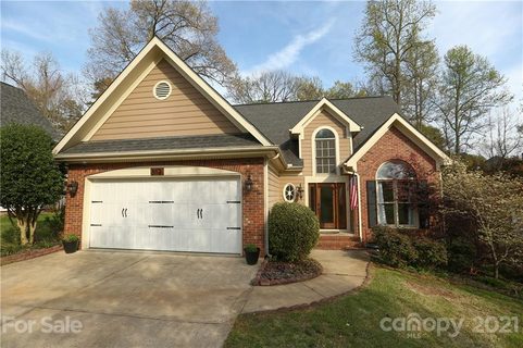 812 Grays Creek Lane
