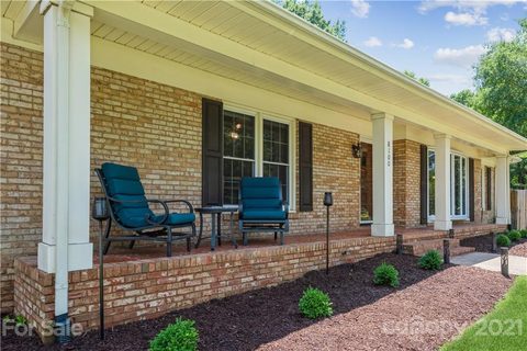 8100 Cliffside Drive