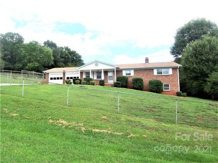 286 Valley Road