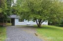 110 Amelia Drive sold home in Hendersonville, SC