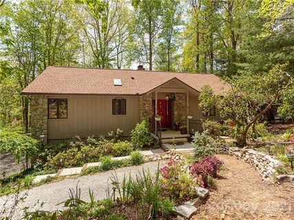 36 Foxglove Road sold home in Timber Creek, Laurel Park, NC