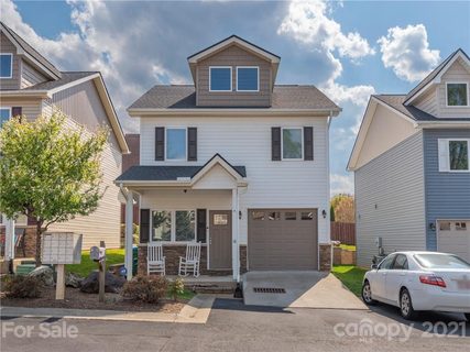 18 English Ivy Road sold home in Leicester Village, Asheville, NC