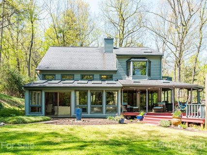 125 Continental Drive sold home in Kingwood, Flat Rock, NC