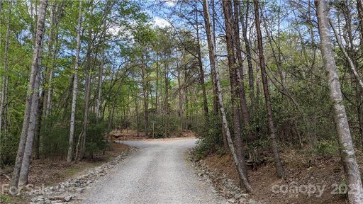 133 E Wilderness Road